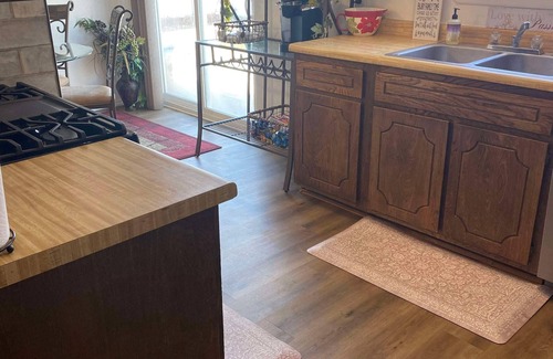 Farmington House | Charming 2-bedroom townhouse with WiFi in lovely Farmington