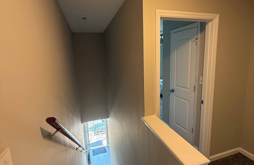 Athens House | Charming 2-bedroom townhome in marvelous Athens with AC