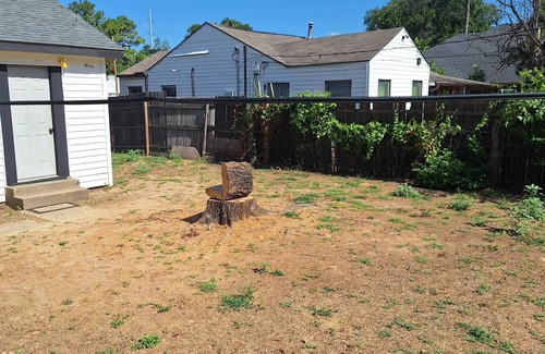 Haltom City House | Charming 2-bedroom house in delightful Haltom City with AC, WiFi