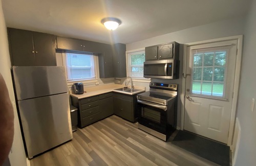 Mount Vernon House | Charming 2-bedroom Duplex with1Gig WiFi, AC in delightful Mount Vernon