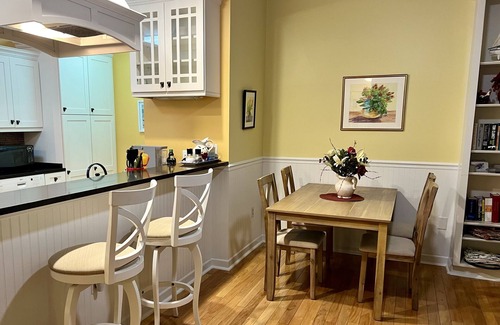 Murrells Inlet Cottage | Pet-Friendly 2 BR Cottage in Gated WPC, Murrells Inlet