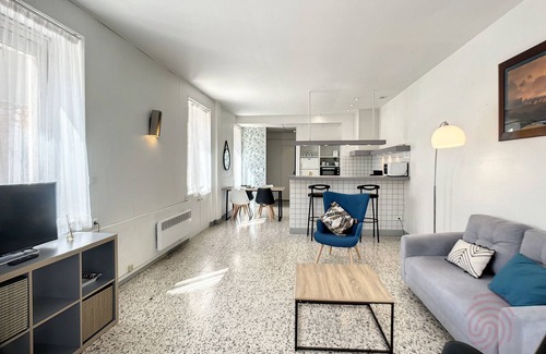 Lamalou-les-Bains Apartment | Cozy Apartment in Lamalou-les-Bains with Spa & Kitchen