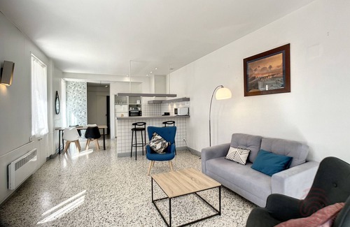 Lamalou-les-Bains Apartment | Cozy Apartment in Lamalou-les-Bains with Spa & Kitchen