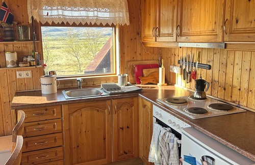 Sveitarfelagid Olfus Cabin | Charming 2-bedroom cabin in the cosy countryside close to Selfoss with WiFi
