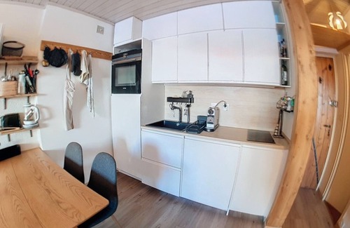 Le Cret Apartment | Charming 2-room in Val d'Isère, 4 pers, near center, TV, WiFi