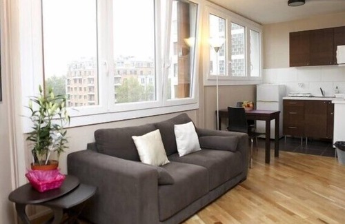 Danube Apartment | Delightful 2-Room Getaway Near Buttes Chaumont, Paris