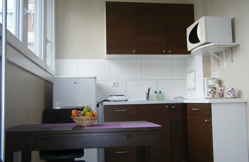 Danube Apartment | Delightful 2-Room Getaway Near Buttes Chaumont, Paris