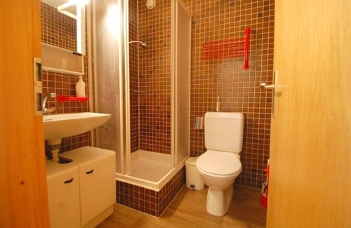 Champery Apartment | Practical 2-Room Retreat with Pool & Breakfast Included