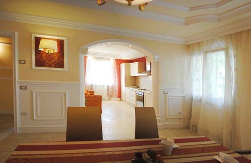 Montelabbate Villa | Inviting Villa with Pool near Beautiful Adriatic Beach