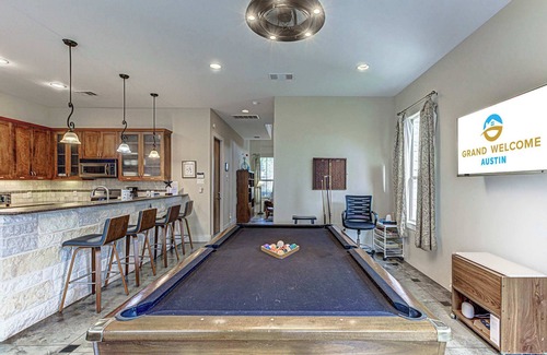 Rosedale House | Charming 2BD w/Billiards, Near Lady Bird Lake & DT