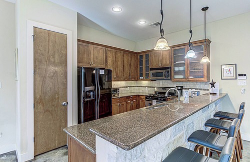 Rosedale House | Charming 2BD w/Billiards, Near Lady Bird Lake & DT