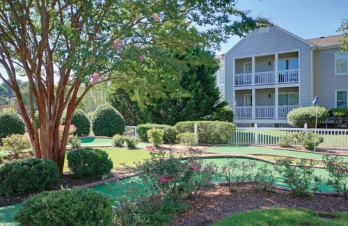 Williamsburg Condo | Inviting 2BR Condo at Wyndham Kingsgate with Pool & Spa