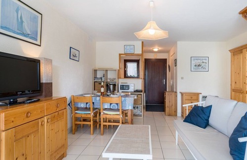 Locmariaquer Villa | Pet-Friendly Villa Locmariaquer: Ideal for Families & Relaxation