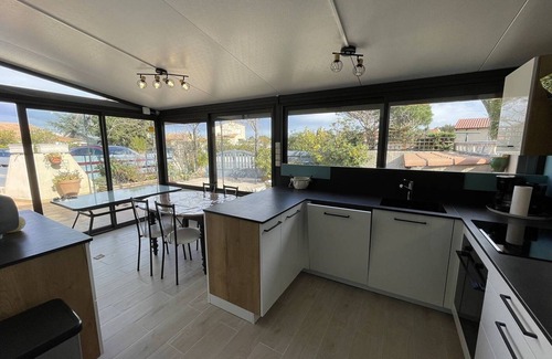 Saint-Cyprien Plage Villa | Cozy Villa Saint-Cyprien: Ideal for Families & Pets