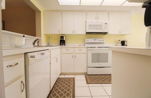 The Meadows Condo | Relax by the Community Pool at Ivory Cottage, Sarasota