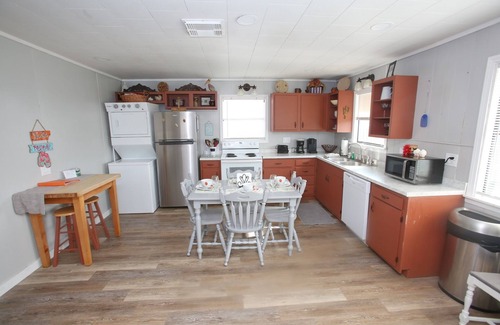 Surfside Beach House | Stunning Beach View Retreat with Pool & Guest Rated 9.8