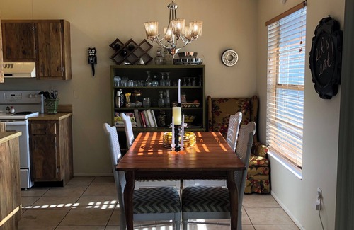 South Bradenton Villa | Elegant 3-Bedroom Villa with Pool in Vibrant Bradenton