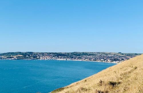 Swanage House | Delightful 3-Bed Cottage in Swanage - Pet & Child Friendly