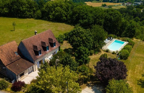 Saint-Cybranet Cottage | Gite Saint-Cybranet: Comfortable Stay with Private Pool
