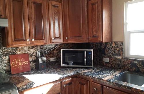 Oriente House | Cozy 3-Bedroom Retreat with WiFi and AC in Puerto Peñasco
