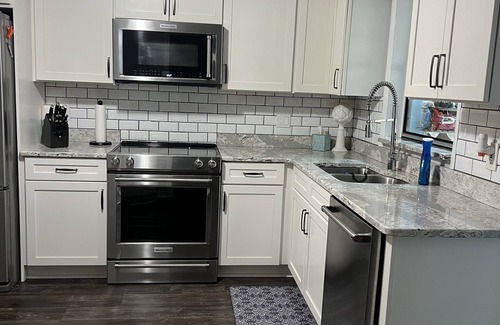 Crystal River House | Guest Rated 10/10: Cozy 3-Bedroom Retreat in Crystal River