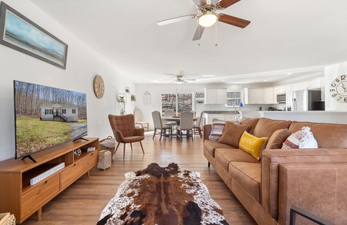 Kabletown House | Charming 3-bedroom house with firepit and game room in gorgeous Harpers Ferry