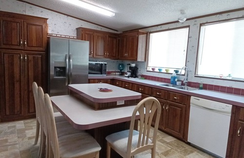 Buckhead Ridge House | Charming 3 bedroom Florida Gator Camp 2.0 off the rim of Lake Okeechobee - BHR