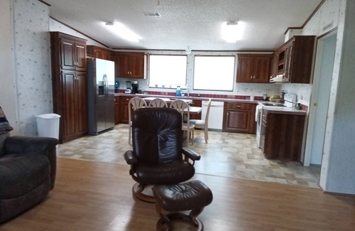 Buckhead Ridge House | Charming 3 bedroom Florida Gator Camp 2.0 off the rim of Lake Okeechobee - BHR