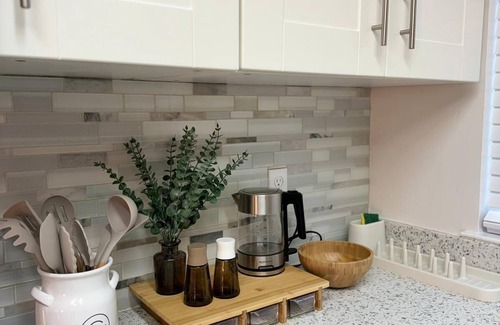 South Natomas House | Charming 3-bedroom house in Sacramento with WiFi and AC