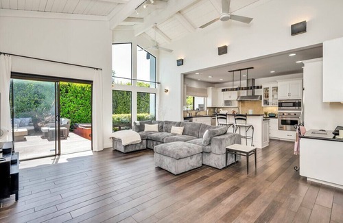 Calistoga House | Charming 3-bedroom house in beautiful Calistoga with AC, WiFi, Pool & Hot Tub