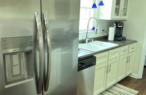 Northport House | Charming 3-bedroom house in delightful Northport with AC, WiFi