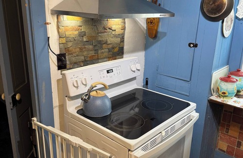 New Gretna House | Charming 3-bedroom house with fields, river views, near beaches & dog ready.