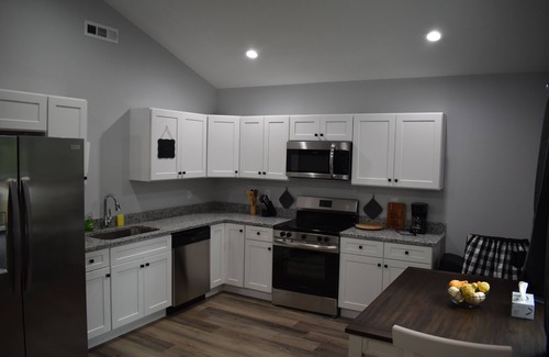 Tullahoma House | Charming 3-bedroom house in Tullahoma with AC, WiFi, Washer/Dryer