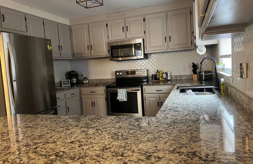 Danville House | Charming 3-bedroom house with AC, fitness room, WiFi in wonderful Danville