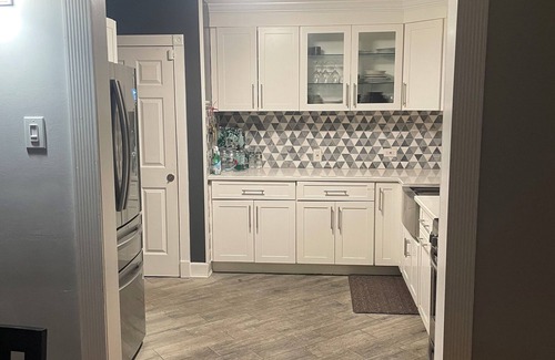 Hillside House | Charming 3-bedroom house with WiFi in Hillside
