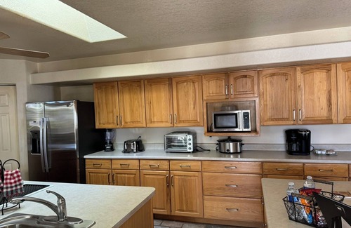 Seligman House | Charming 3-bedroom house a short walk to Historic Downtown Seligman with AC