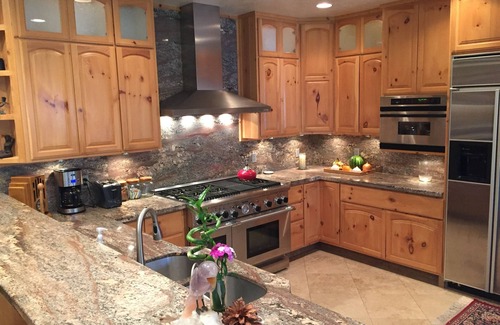 Lower Kingsbury House | Charming 3-bedroom house in Stateline