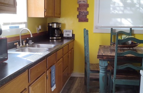 Licking House | Charming 3-bedroom house in Licking, MO