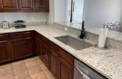 Haslet House | Charming 3-bedroom house in serene Haslet with Wi-Fi, AC, Min of 30 nights