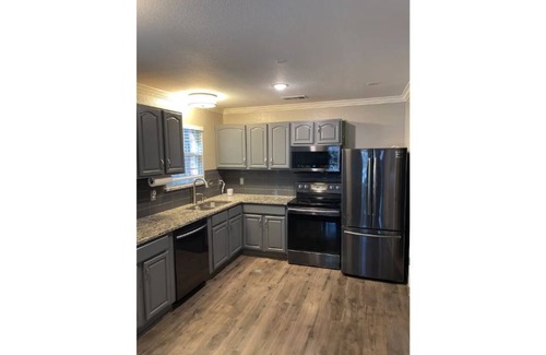 Duncanville Condo | Top-Rated 3 Bedroom Condo in Family-Friendly South Dallas