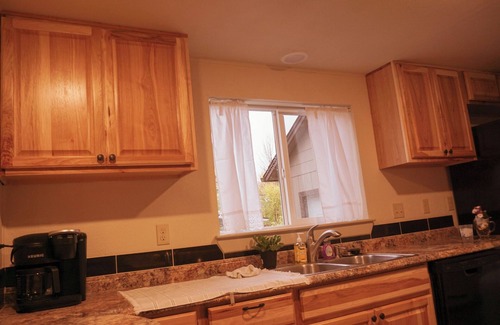 Springfield House | Charming 3-bedroom house with WiFi and AC in Springfield
