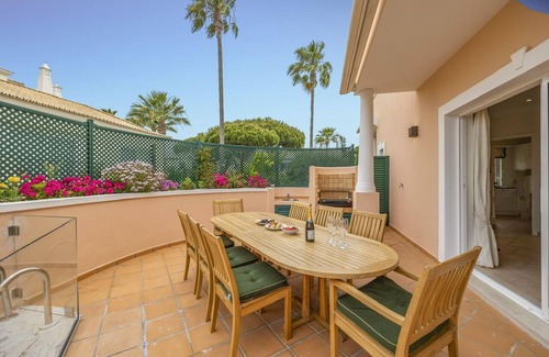 Se Villa | Inviting 3 Bedroom Villa with Private Pool for Family Fun