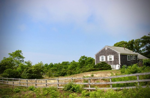 Chilmark House | Charming 3-bedroom water view home, Path to Menemsha Beach Passes to Lucy