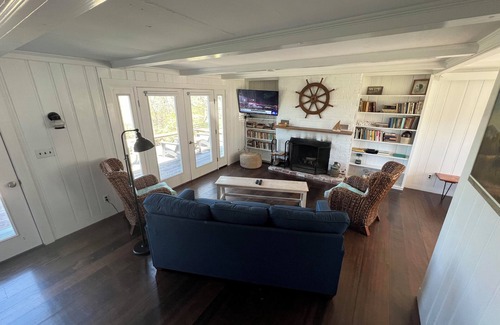 Chilmark House | Charming 3-bedroom water view home, Path to Menemsha Beach Passes to Lucy