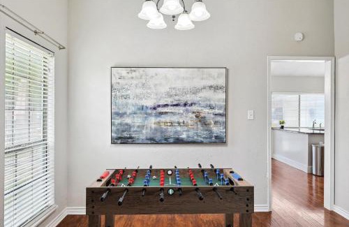 Plano House | Inviting 3-Bedroom Retreat with Pool and Family Fun