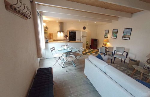 Etel Villa | Charming 3* house in the heart of Étel, near beach and amenities, for 4 people