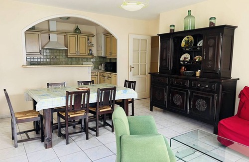 Cambo-les-Bains Apartment | Pet-Friendly Apartment in Cambo-les-Bains with Spa Access