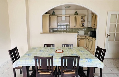 Cambo-les-Bains Apartment | Pet-Friendly Apartment in Cambo-les-Bains with Spa Access