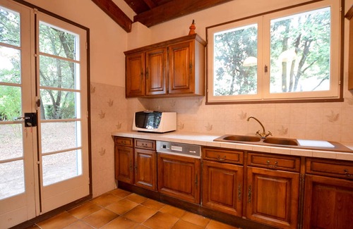 Les Mathes House | Villa La Palmyre: Family-Friendly Retreat with Spa & Kitchen