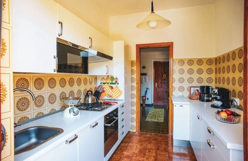 Cannobio Apartment | Inviting 3½-Room Apartment with Garden, Pool & Spa